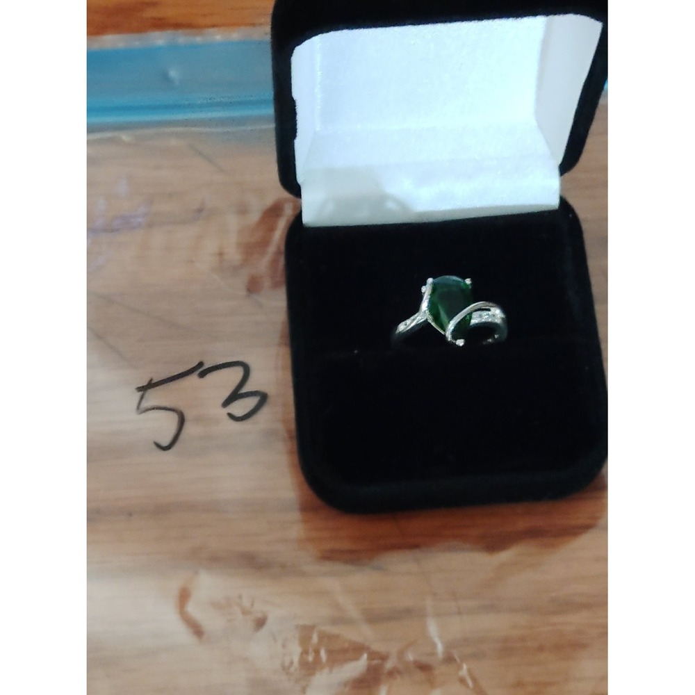 925 Sterling Silver Pear Cut Green CZ Bypass Cocktail Ring Size 7 w/ Box Womens
